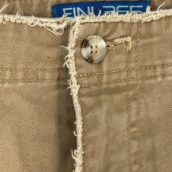 Mens FINISH LINE ATHLETICS 365 KHAKI SHORTS Cargo Frayed Detail Size 34 - Picture 11 of 16